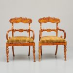 1056 9473 ARMCHAIRS